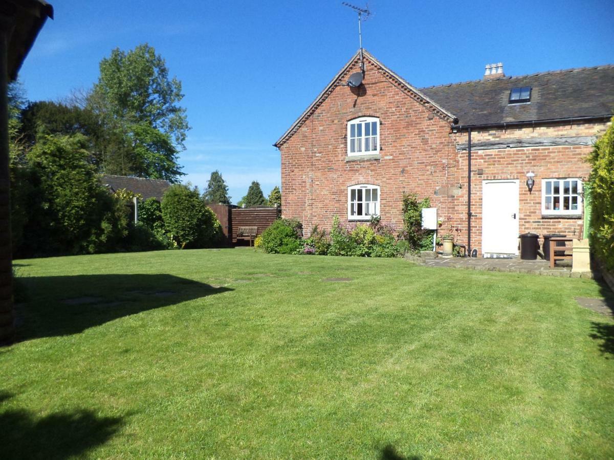 Lapwing Cottage Stoke-on-Trent Exteriör bild