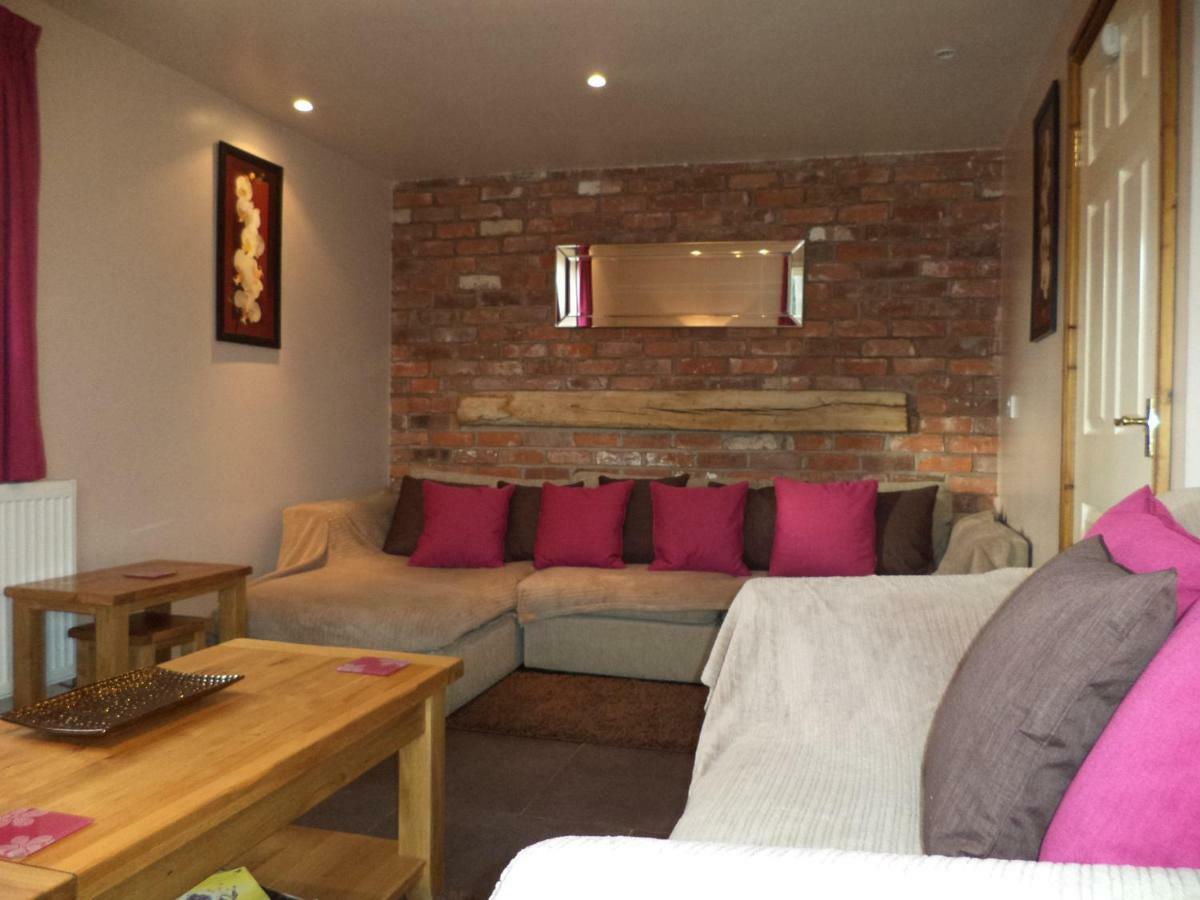 Lapwing Cottage Stoke-on-Trent Exteriör bild
