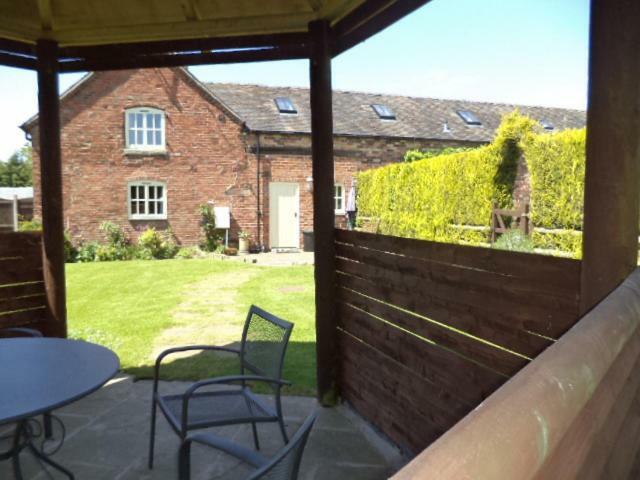 Lapwing Cottage Stoke-on-Trent Exteriör bild